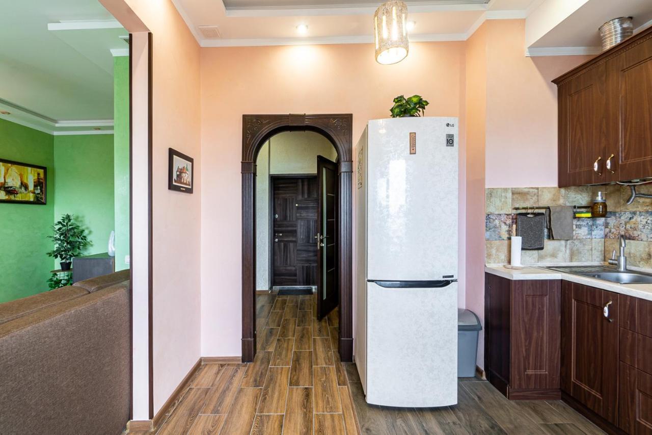 Apartments “U Prawnika” Lviv Luaran gambar