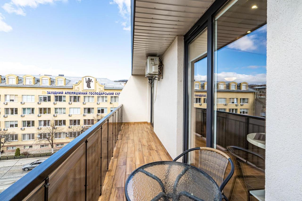 Apartments “U Prawnika” Lviv Luaran gambar